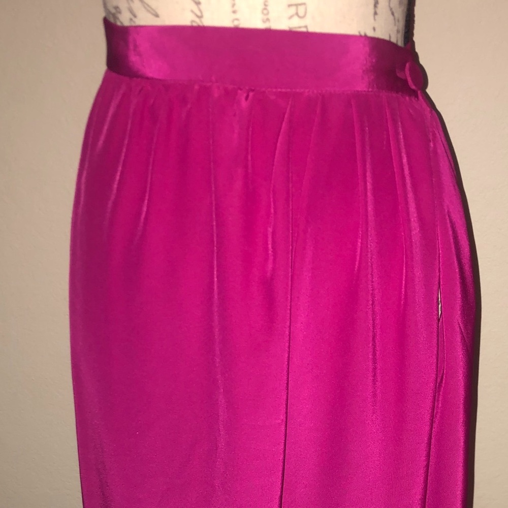 Pink wrap skirt 100 % polyester 💕💕💕